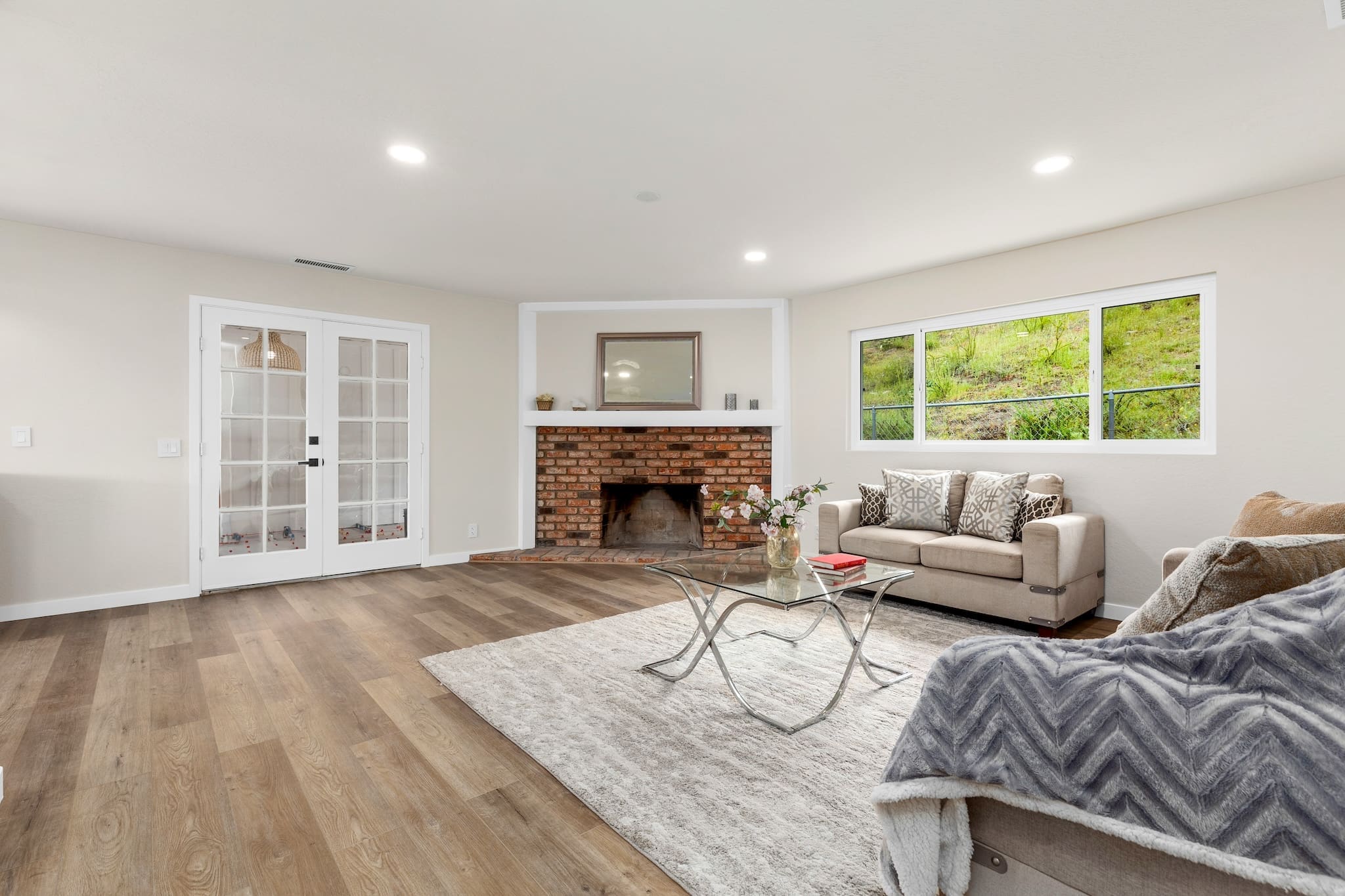 Modern ADU construction in San Diego with a stylish backyard.   Custom-built accessory dwelling unit (ADU) with energy-efficient design.   San Diego ADU builders working on a detached guest house.   Luxury home remodeling project in San Diego featuring a modern kitchen.   San Diego home renovation with upgraded interiors and open floor plan.   Bathroom remodel in San Diego with sleek tile and custom vanity.   New home construction project in San Diego with contemporary design.   Experienced San Diego construction team building a custom home.   High-quality residential construction site in San Diego.