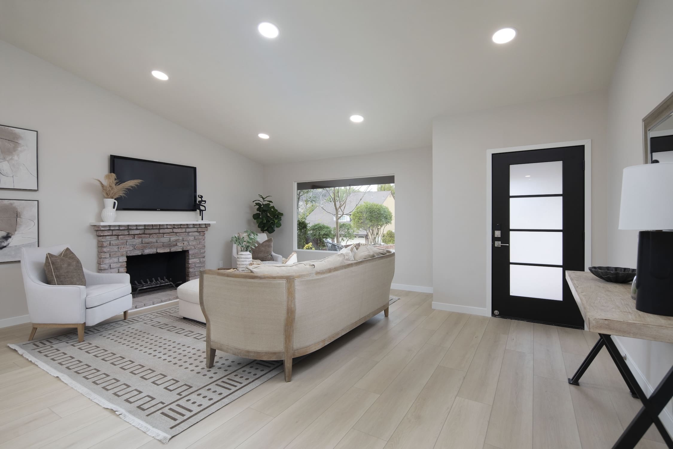 Modern ADU construction in San Diego with a stylish backyard.   Custom-built accessory dwelling unit (ADU) with energy-efficient design.   San Diego ADU builders working on a detached guest house.   Luxury home remodeling project in San Diego featuring a modern kitchen.   San Diego home renovation with upgraded interiors and open floor plan.   Bathroom remodel in San Diego with sleek tile and custom vanity.   New home construction project in San Diego with contemporary design.   Experienced San Diego construction team building a custom home.   High-quality residential construction site in San Diego.