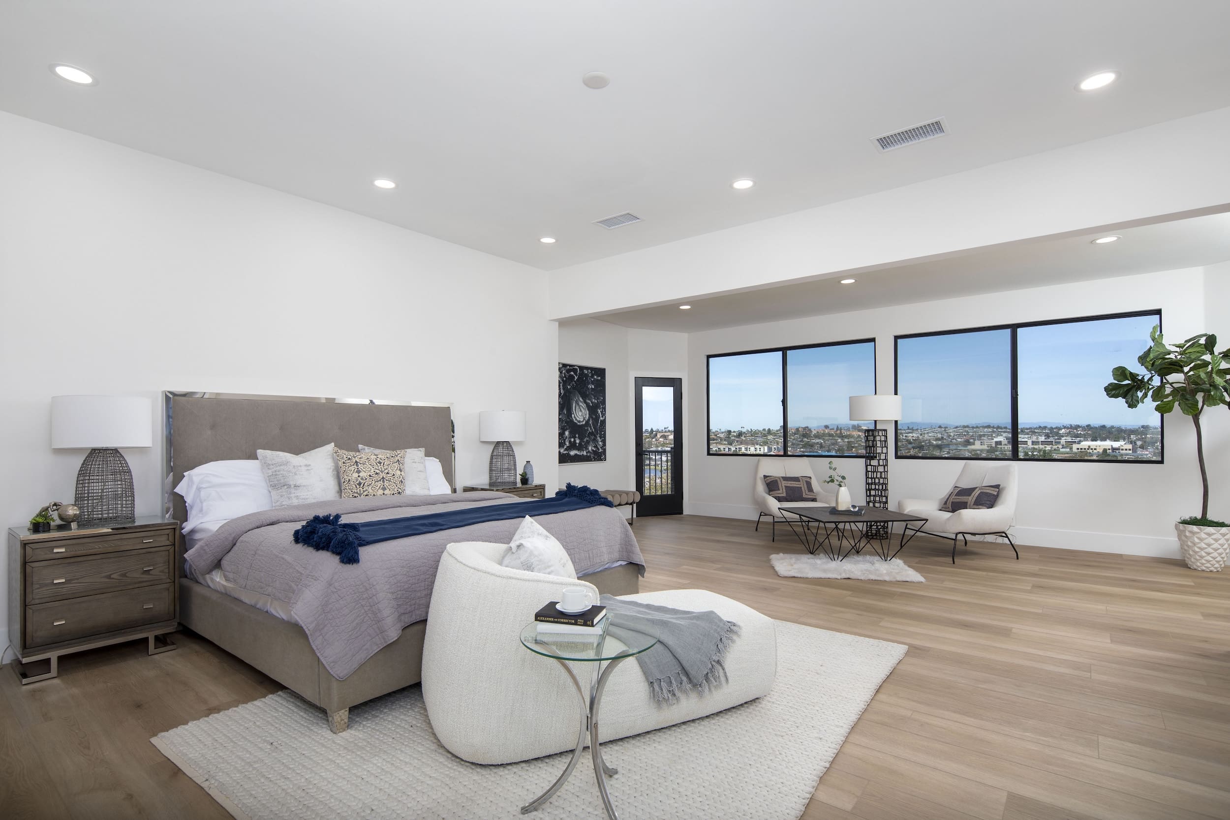 Modern ADU construction in San Diego with a stylish backyard.   Custom-built accessory dwelling unit (ADU) with energy-efficient design.   San Diego ADU builders working on a detached guest house.   Luxury home remodeling project in San Diego featuring a modern kitchen.   San Diego home renovation with upgraded interiors and open floor plan.   Bathroom remodel in San Diego with sleek tile and custom vanity.   New home construction project in San Diego with contemporary design.   Experienced San Diego construction team building a custom home.   High-quality residential construction site in San Diego.