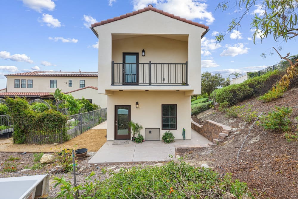 adu-rancho-santa-fe-interior-living-area-enjoy-build